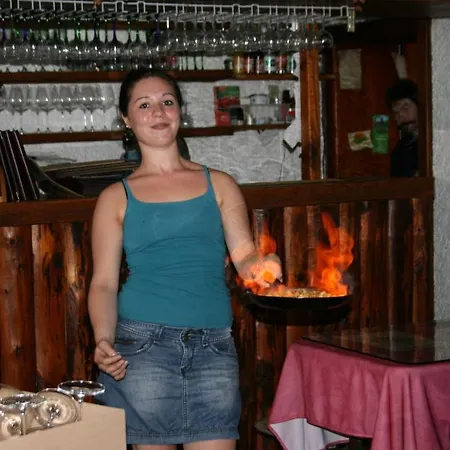 Du Kreuzweg Apartman *